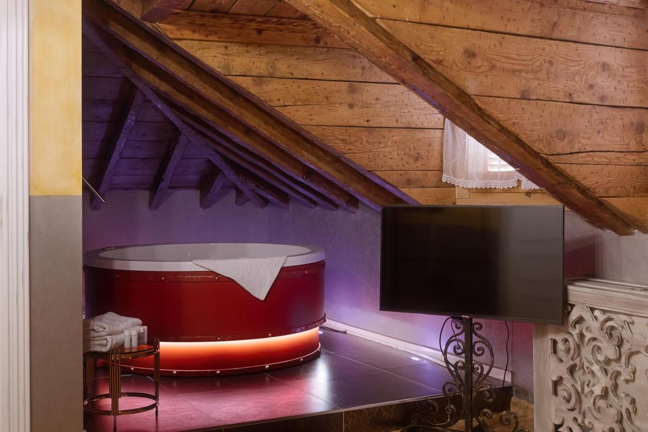 Tresor Art Boutique Hotel คอร์เชอ ภายนอก รูปภาพ